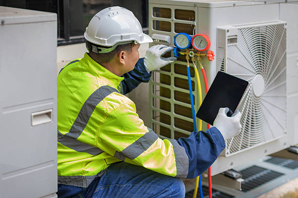 Professional Ductwork Repair technician working in Mazomanie, WI